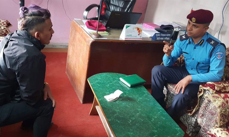 प्रहरी निरीक्षक गिरीलाई घुस दिन खोज्ने पक्राउ