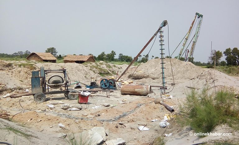 सुस्तामा बल्ने भयो बत्ती, प्रधानमन्त्रीले उद्घाटन गर्ने