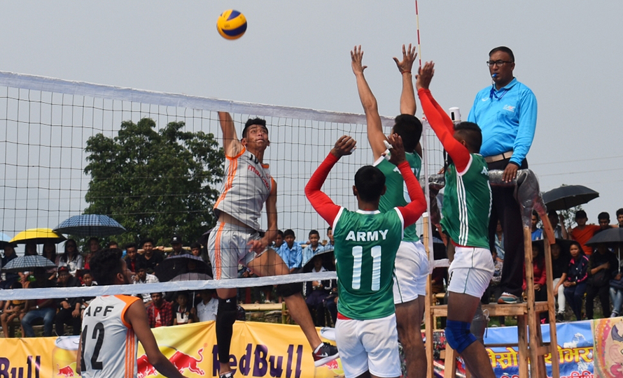 उपाधिका लागि पुलिस र आर्मी भिड्ने