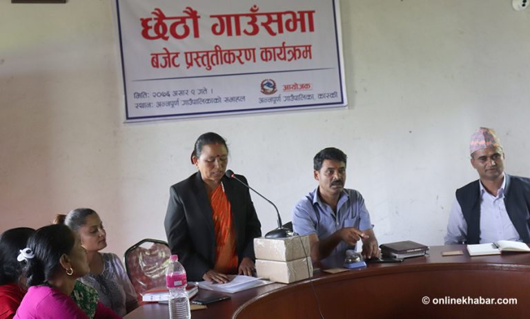 भोटे कुकुरलाई २ लाख बजेट !