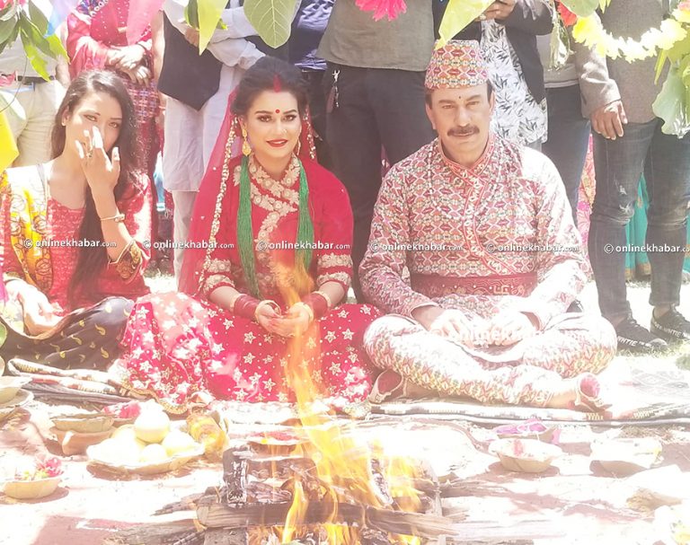 भुवनकी दुलही बनिन् रीमा