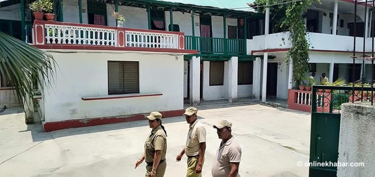 कोइराला निवासको सुरक्षा : केन्द्रले फिर्ता बोलायो, महानगरले प्रहरी खटायो