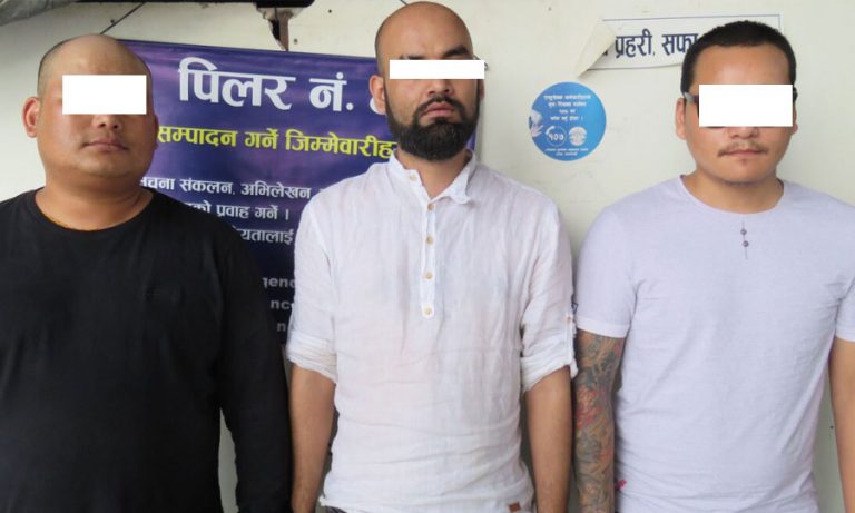 विश्वकप क्रिकेटका ३ सट्टेवाज पक्राउ
