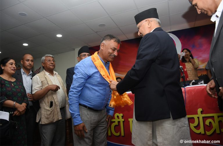 समाजवादी पार्टीको असन्तुष्ट समूह नेकपामा प्रवेश