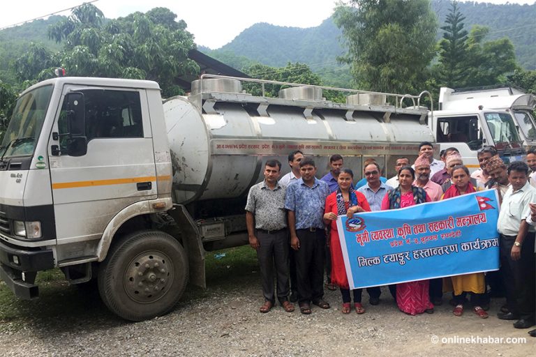 दूध बोक्ने ट्यांकरमा प्रदेश ५ सरकारले दियो ५० प्रतिशत अनुदान