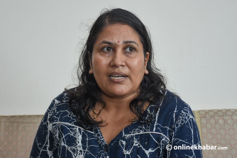 ‘शिक्षकलाई धन्यवाद दिंदै राजनीतिबाट टाढा राख्नुस्’