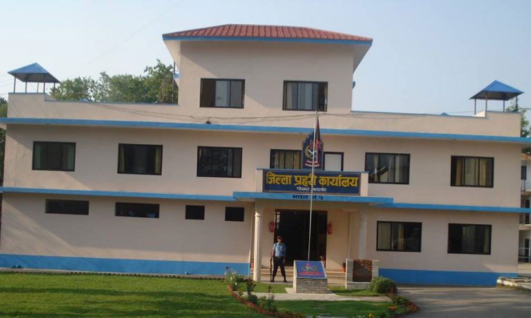 चितवन प्रहरी प्रमुख भनेर पोखराका एसपीलाई गाली गरेपछि…