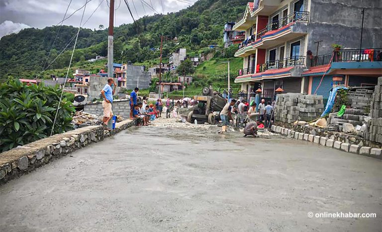सरकारले सडकमा आरसीसी ढलानलाई प्राथमिकता दिने
