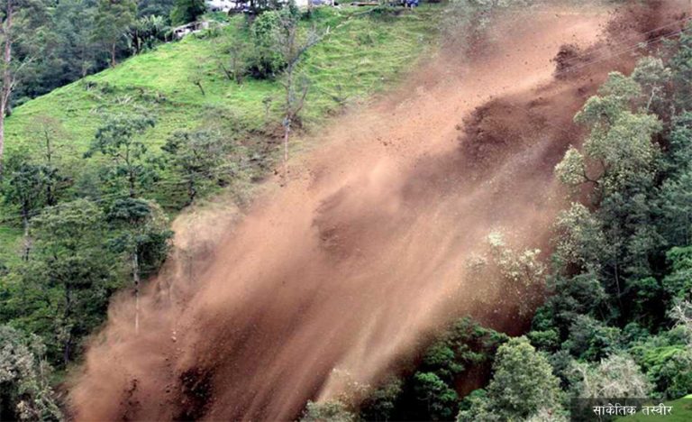 रोल्पामा पहिरोले पुरिएर एकै परिवारका २ बालकको मृत्यु, २ जना घाइते