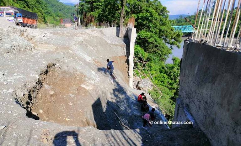 दासढुंगामा निर्मित पर्खाल भत्कियो, लाखौंको क्षति