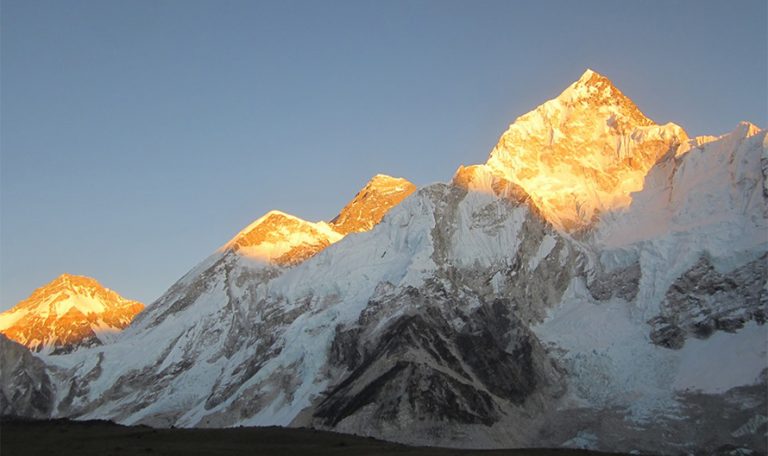 सगरमाथाको दोस्रो शिविरसम्मको बाटो खुल्यो   