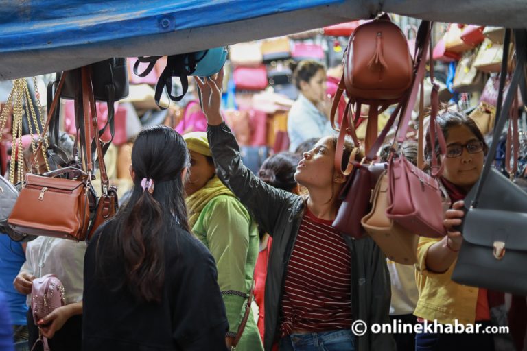 चाडपर्वमा ठगिनबाट जोगिन उपभोक्ता पनि सजग हुनुपर्छ : अधिकारकर्मी