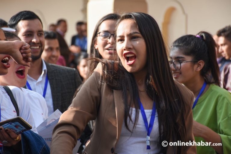 एनआरएनएको चुनाव : प्रचारमा ब्यस्त उम्मेदवार (फोटो फिचर)
