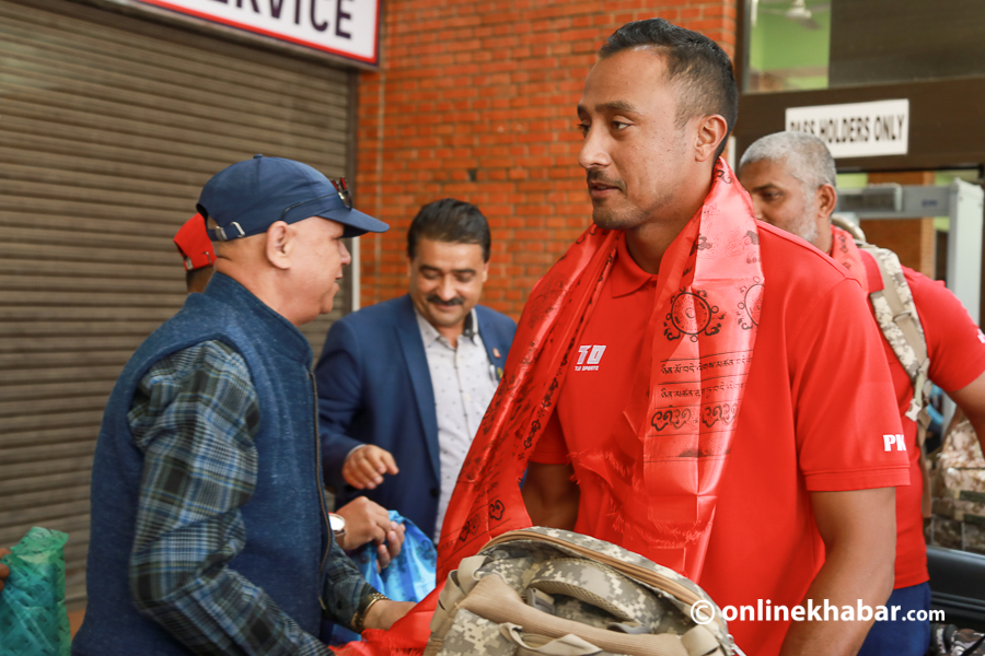 ‘नेपाली क्रिकेट र व्याटिङको दुश्मनीझैं भयो’