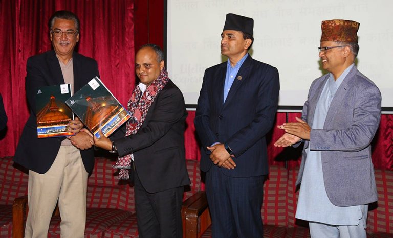 ‘ट्वीनअटर प्रदेशमा, ठूला जहाज काठमाडौंमा मात्रै’