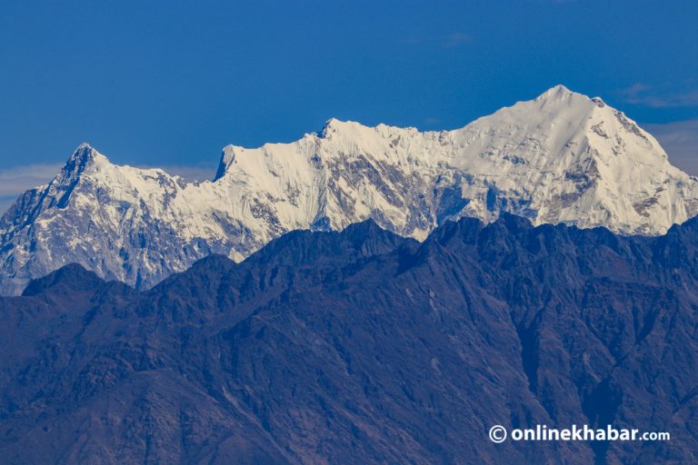 चन्द्रागिरिबाट हिमाल नियाल्दा (फोटो फिचर)