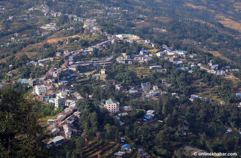 खोटाङबाट सिन्धुली हुँदै काठमाडौं आउजाउ गर्ने यातायात सेवा बन्द