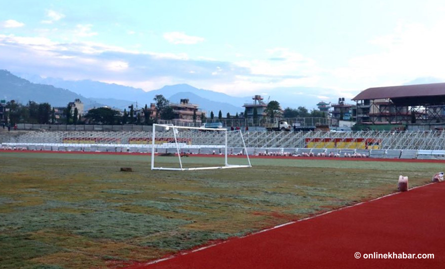 पोखरा रंगशालामा ठेकदारले बनाएको गोलपोस्ट अस्वीकृत