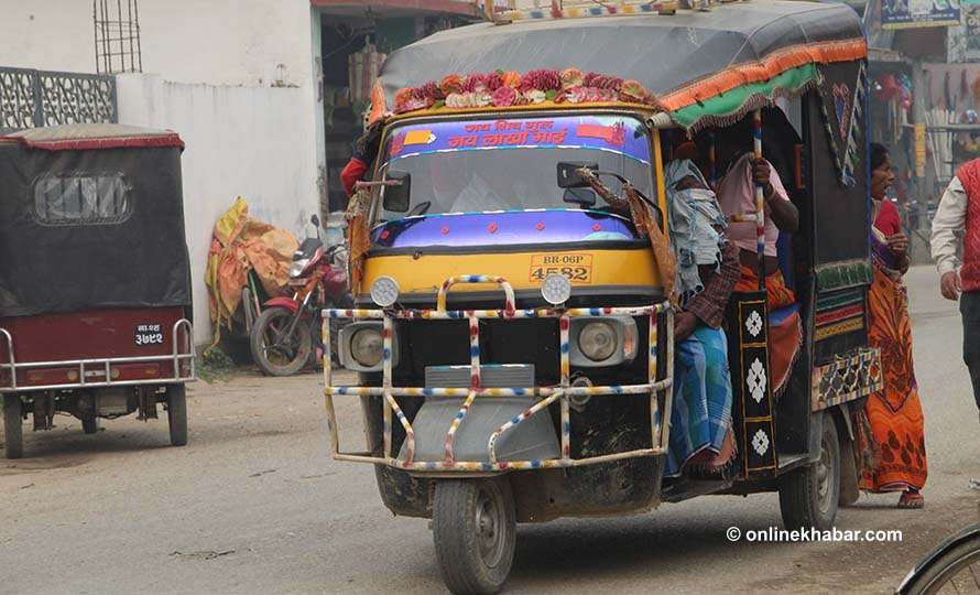Court bans Indian three-wheelers’ operation in Rautahat