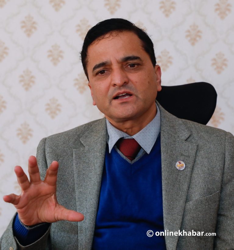 घनश्याम भुसाल र सुरेन्द्र पाण्डेको निलम्बन भद्दा मजाक: योगेश भट्टराई