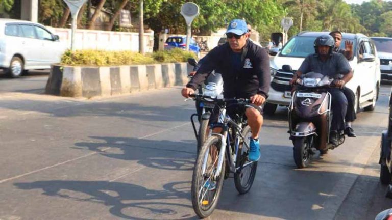 सलमान खानको जीवनशैली : साइकल-प्रेमी, दिनमा ६ पटक खाना