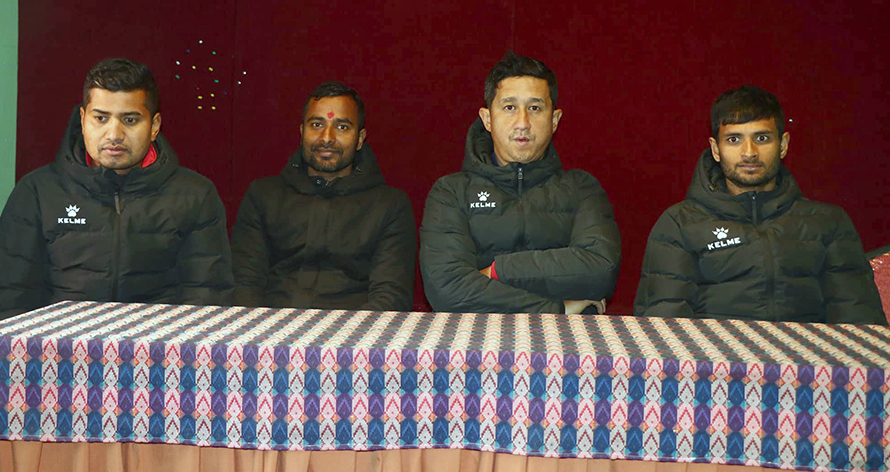 ‘पुलिसलाई विपक्षीले दुःख दिन थालेको छ’