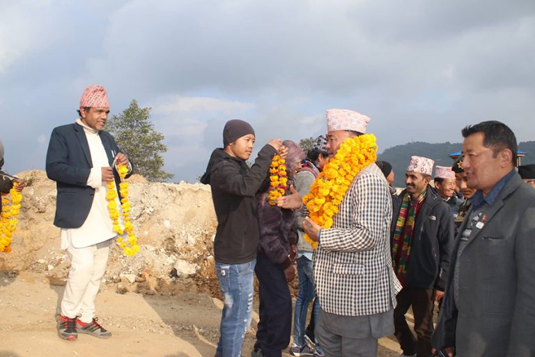 राँके-रबी-भेडेटार सडकको स्थलगत अनुगमनमा पुगे मन्त्री नेम्वाङ