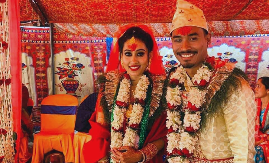 सोमपाल कामीले गरे विहे