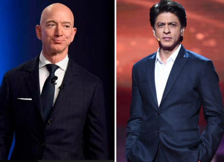 जेफ बेजोस र साहरुख एउटै स्टेजमा देखिने