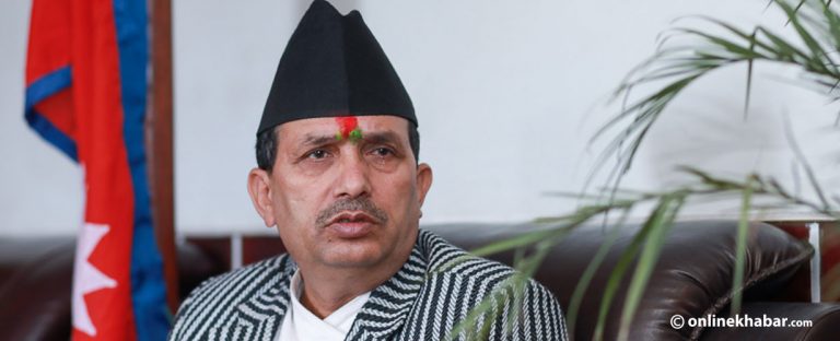 कोरोना संक्रमणबारे स्वास्थ्यमन्त्री ढकालको आकस्मिक पत्रकार सम्मेलन