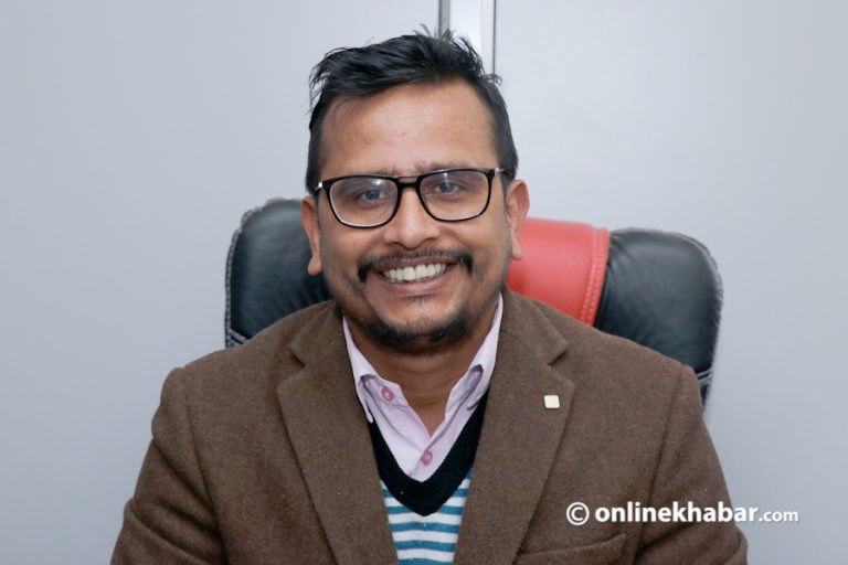 स्वास्थ्यमा सरुवा : बास्तोलालाई मन्त्रालय तानियो, श्रीपाइलीलाई गेटा पठाइयो