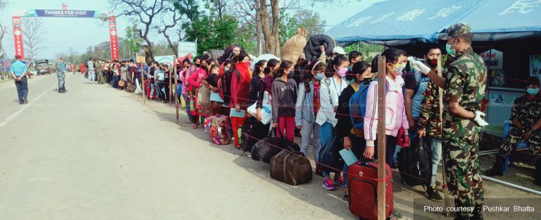 भारतमा क्वारेन्टाइनमा बसेका दुई सय ४२ लाई नेपाल ल्याइयो