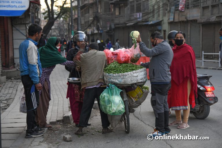 काठमाडौंमा अब साइकल र ठेलागाडामा व्यापार गर्न प्रतिबन्ध