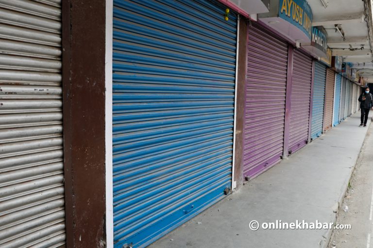 व्यापारीमा कोरोनो देखिएपछि न्यूरोडका पसल बन्द