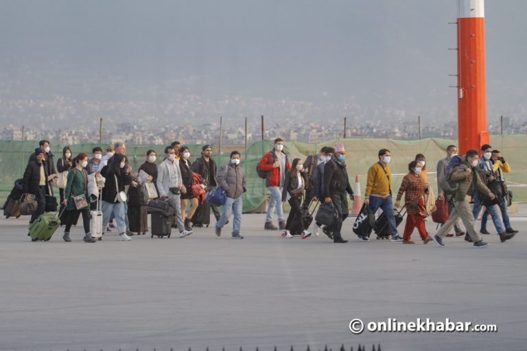 नेपाल-भारत हवाई उडान खुलेपछि बढ्यो पर्यटक आगमन