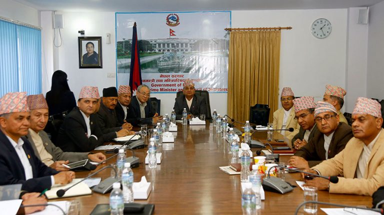 न्यूनतम आवागमन खुला गर्ने सरकारको निर्णय