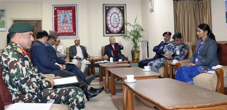 सीमामा थप निगरानी बढाउन गृहमन्त्रीको निर्देशन