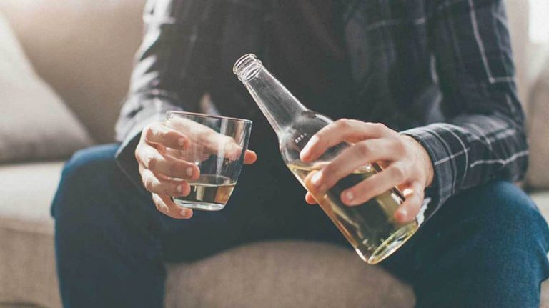 लिभर सिरोसिस : मदिरा र खराब खानपानको कारण लाग्न सक्ने रोग