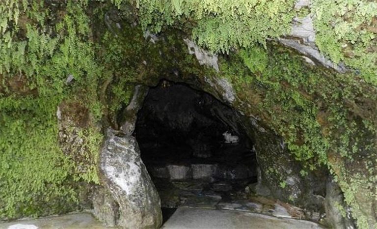 एक नेपालीसहित ६ पर्यटक भारतको गुफामा भेटिए