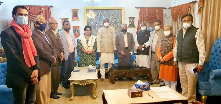 समाजवादीलाई राजपाको प्रत्युत्तर- महन्थलाई केन्द्रीय अध्यक्ष, बाबुरामलाई संघीय परिषदको जिम्मा दिऔं