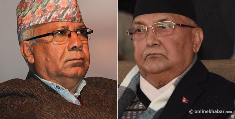 प्रधानमन्त्री ओलीले माधव नेपालसहित पूर्वएमालेका ४ नेतासँग छलफल गर्दै