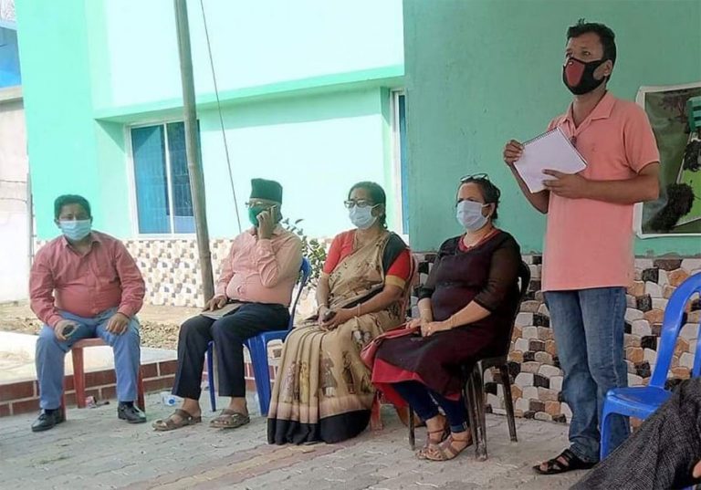 नेकपा दमकद्वारा नगर समन्वय समितिलाई नगद हस्तान्तरण