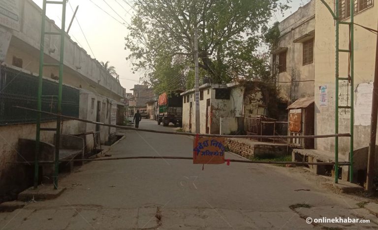 तीन भारतीयलाई कसरी भयो कोरोना ? अझै पत्ता लागेन जरा