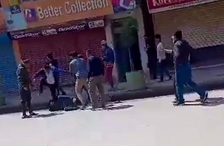 कीर्तिपुरमा कुटिए विद्यार्थी (भिडियोसहित)