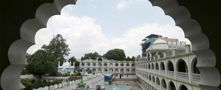 सुनसान रमजान (फोटो फिचर)