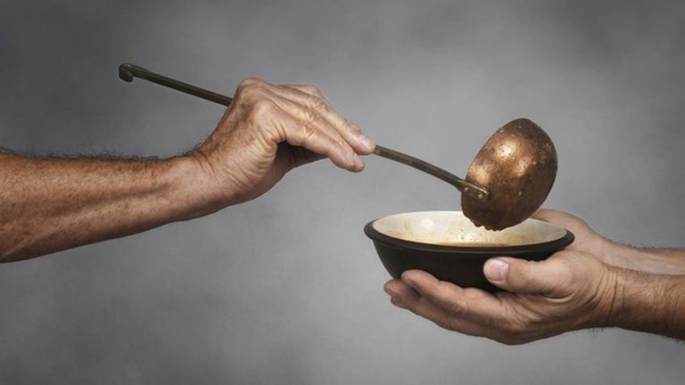 चाणक्य नीति : कस्तो धन व्यर्थ हुन्छ ?