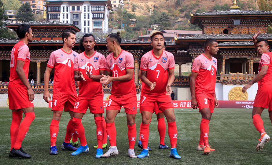 फुटबल प्रशिक्षणको तयारीमा एन्फा, खेलाडीले आफ्ना लुगा आफैं धुनुपर्ने