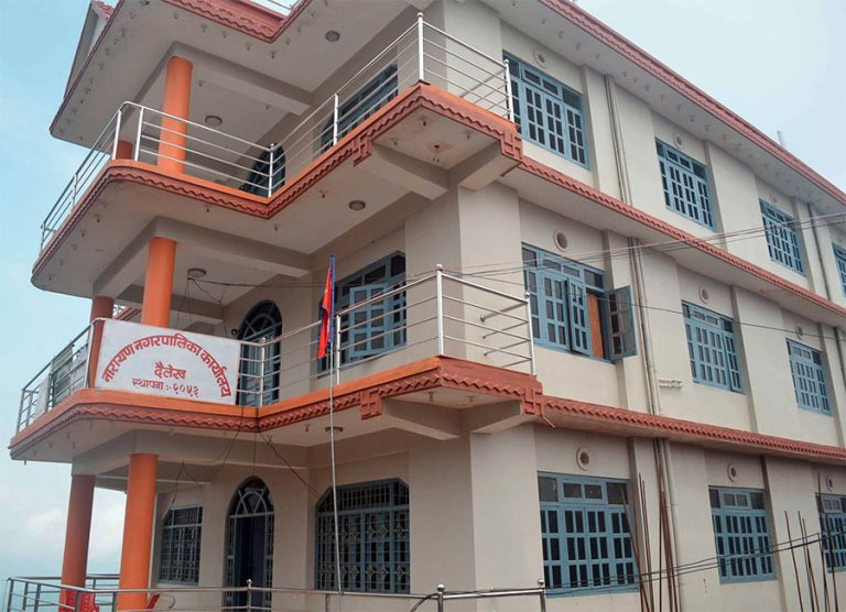 दैलेखको नारायण नगरपालिकाका जनप्रतिनिधि र कर्मचारीसहित ९ जनामा कोरोना पुष्टि