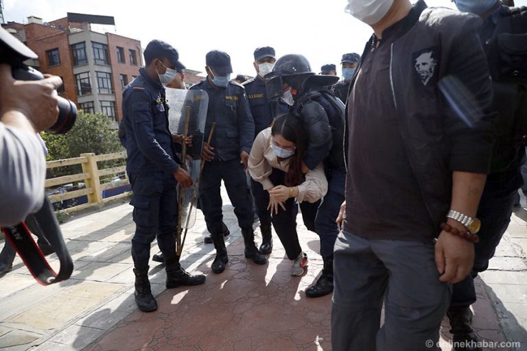 ‘चिनियाँलाई स्वदेश फर्कन नेपालले रोकेको होइन’