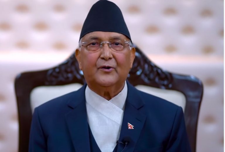यातायात व्यवसायी र मजदुरलाई प्रधानमन्त्रीको आश्वासन : सरकारले गच्छेअनुसार माग पूरा गर्छ, ढुक्क हुनोस्